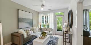 The Ian Apartments Gallery 20