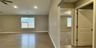 401 Skaggs Boulevard Gallery 13