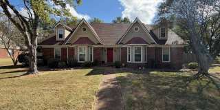 956 ROLLING OAKS Ln Gallery 1