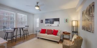 The Metropolitan Gallery 7