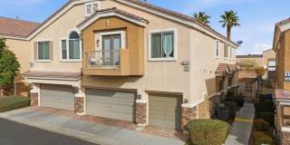GORGEOUS TWO STORY TOWNHOME IN LAS VEGAS Gallery 1