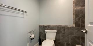 Charming Condo for Rent Gallery 15