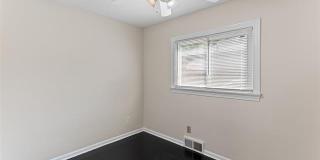1653 London Avenue Gallery 13