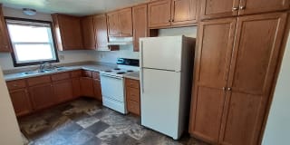 2021 Eastman Ave Gallery 1