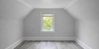 DINKYTOWN- Amazing Location! Affordable 6 Bedroom House for Sept Move In Gallery 3