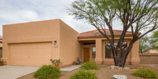 Beautiful Spacious NW home Gallery 1