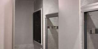 Modern Brighton 4-bed/2-bath with Deck Gallery 10
