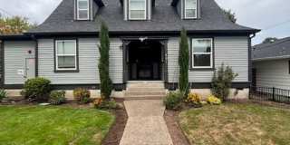 2 Bedroom 1 Bath Apt in Newberg Gallery 1