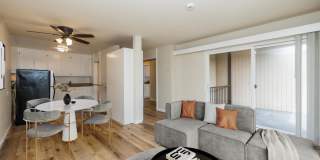 115 Moss Avenue Gallery 12