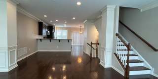 1379 PARISH Avenue Gallery 15