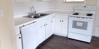 Derenne Dr Rental Gallery 1