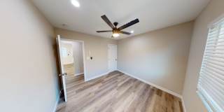 Renovated! 4BD/2BA on La Dorna Gallery 9