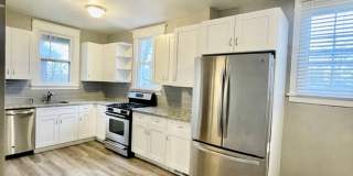 Beautiful 2 bed 2 bath in Highlands Gallery 3