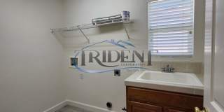 Beautiful 4 bedroom, 2 ½ bath, 2 story house Gallery 23