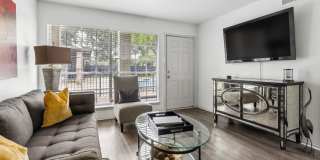 Vintage at 18th Street Gallery 68