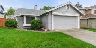 Updated 3BR Home with Vaulted Ceilings, Granite Kitchen & Covered Patio! Gallery 1