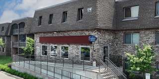 Windsor Gates Gallery 20