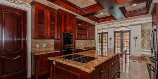 674 Ocean Blvd Gallery 11