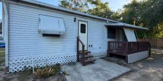 Thonotosassa 1 bed/ 1 bath Gallery 1