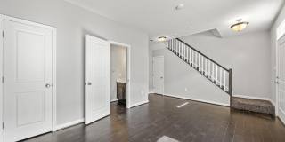 104 GALLOP Drive 104 GALLOP Drive Gallery 5