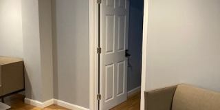 14 Aberdeen Avenue Gallery 27