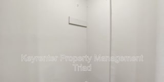 1101 N Elm Street Gallery 10