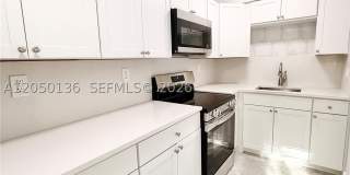 1632 NE 4th Pl Gallery 6
