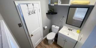335 North Gregg AvenueUnit #B Gallery 9