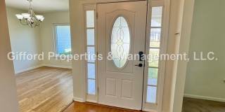 Beautiful 4 Bedroom / 2 Bathroom Harbor Winds Home w/ Solar Panels Gallery 3