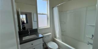 209 N Serrano Avenue 1/2 Gallery 8