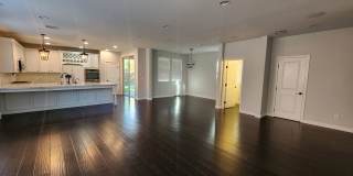 Beautifully renovated, cul-de-sac, Mesa Park adjacent home in Summerlin. Gallery 12