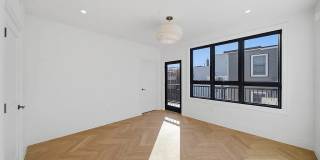 545 E 2nd St Gallery 16