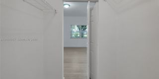 2421 NW 96th Ter Gallery 30