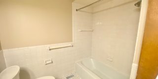 Ground Floor Large 1 Bedroom 1 Bath Available Gallery 6
