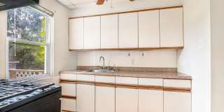 1120 HOWARD Avenue Gallery 9