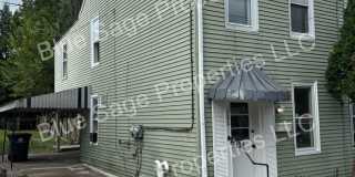 Newly Renovated - 4 bedroom house Newly Renovated - 4 bedroom house Gallery 1