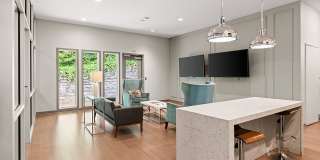 Perimeter Circle Gallery 12