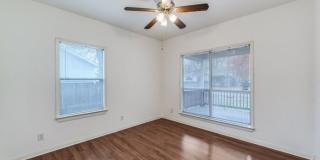 610 Viendo St Gallery 10