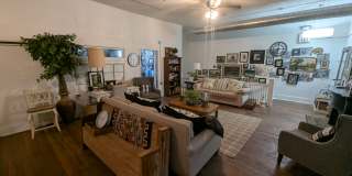 519 Commercial St Gallery 1