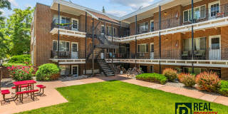 Charming 2 Bed, 1 Bath Condo in Prime Location! Gallery 3