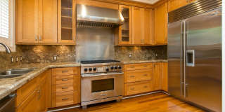 Kahala - 4 Bedroom, 3.5 Bathroom, 2 vehicle garage Gallery 9