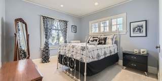 3 BDR Oasis near Denver Botanic Gardens Gallery 23