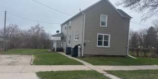 1611 Ontario Avenue - Lower Gallery 1