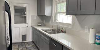 4 Bed, 2 Bath House, Newer Kitchen plus 1 Bonus Room/Office in La Mesa! Gallery 1