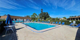 8 QUAILS RUN BOULEVARD Gallery 20