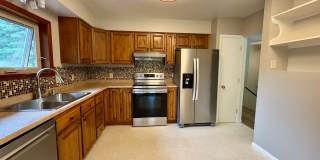 Dog friendly, 3 bedroom home in the hills Gallery 10