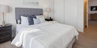 Three Crown Gallery 18