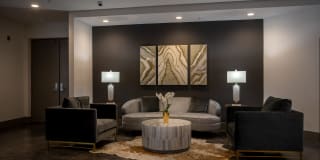 Avenue Madison Gallery 35