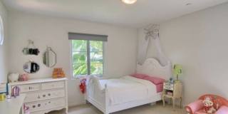 408 17TH St Gallery 27