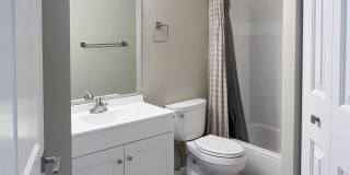 17416 Adams Ln. Gallery 19